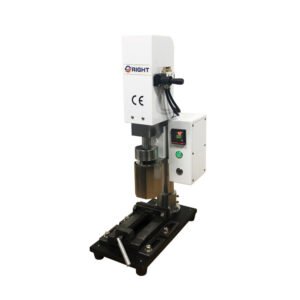 KR-129B Small Pneumaitc Injection Molding Machine